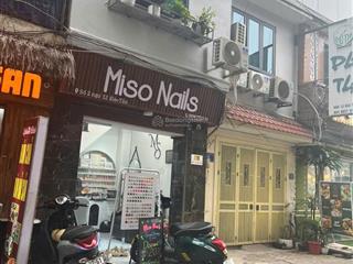 Chính chủ bán nhà 2b đầu ngõ 12 đào tấn, ba đình dtsd 80m2, t1 kd, t2 2pn, khách, bếp, chỗ giặt giũ