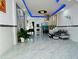 Bán nhà đường số 6,  Tăng Nhơn Phú B, Q9, TP HCM. DT 55m2, 2 tầng, 2PN, SH. Giá 5.59  tỷ.