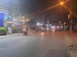 Bán nhà đường Hồ Bá Phấn, Phước Long A, 9, TP HCM. DT 130m2, 2 tầng, 4PN, giá 9,8 tỷ, sổ