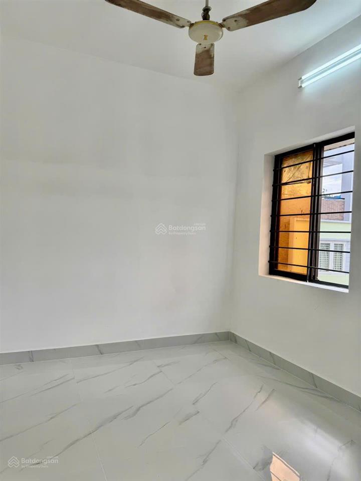 Bán chung cư cách mạng tháng tám, quận 10  52m2  giá 2,34 tỷ