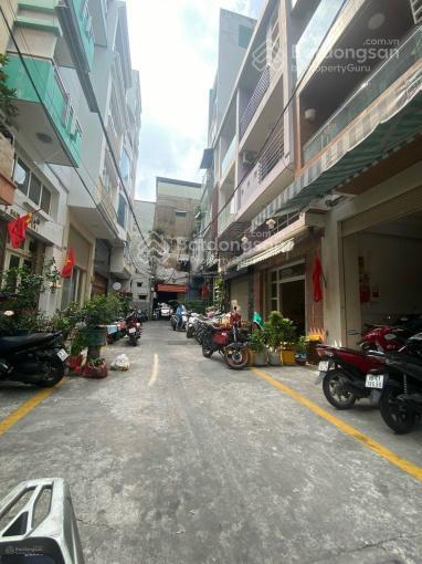 Giảm 500tr bán gấp chung cư ký con quận 1