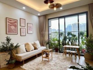 Gđ cần bán nhanh căn hộ chung cư 2 phòng ngủ  toà gold season  dt 60m2  gía 5,8 tỷ 0849 678 ***