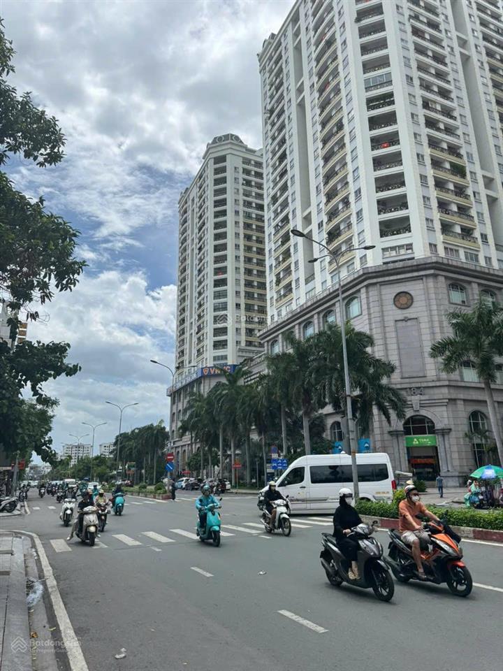 Mặt tiền lê đại hành, vị trí đẹp ngay lotte mart, mặt tiền bề thế 5 tầng, hđt 50tr, chỉ 24,9 tỷ