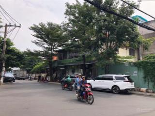 Góc 2 mặt tiền đường 3/2 . ngang 14m dài 12m . căn góc bề thế . từ 35 tỷ giảm về 29 tỷ