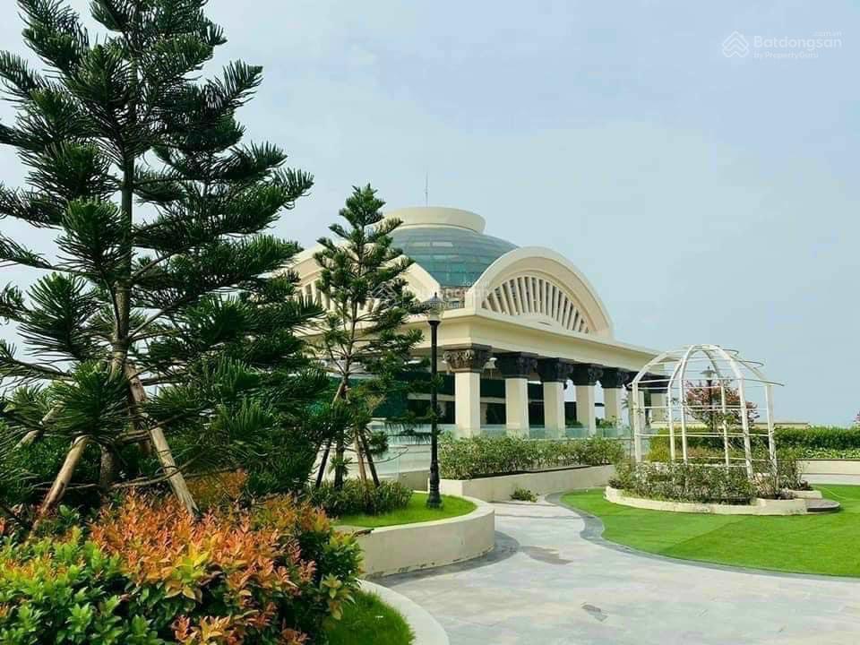 Bán căn hộ góc toà d'le roi soleil  59 xuân diệu. dt 146m2 tk 3pn 2wc, view hồ tây 21 tỷ bao phí