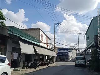 Cần bán gấp nhà 2 mặt tiền quận 12, ngay ngã tư, sổ hồng riêng giá rẻ nhất hiện nay