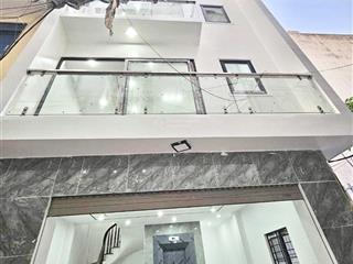 Bị si mê cái mặt tiền đón tài  đón lộc này quá thôi! bán nhà ngô gia tự, gara, thang máy, 40m2