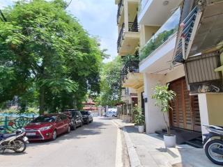 Bán nhà mặt phố vũ miên  lô góc  50m2  5 tầng  mt 4,6m  view hồ tây  kinh doanh