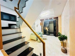 Nhà mới đẹp khu vip lê văn sỹ, nguyễn trọng tuyển  (3.2mx9.5m)x 3 tầng btct  tặng nội thất