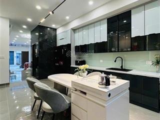 Gấp bán nhà mặt tiền kd  ngang 5m  thang máy  khu đường số tân quy , p. bt, quận 7  chỉ 16.x tỷ