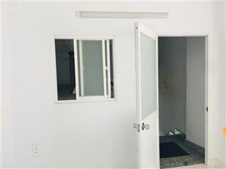 Giá tốt! góc 2 mặt tiền 440 sư vạn hạnh, phường 9, quận 10. nhà 4 tầng (4x15m)
