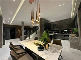 Cho thuê căn hộ dịch vụ , đầy đủ nội thất đẹp , giả chỉ 6tr5 trong phú mỹ hưng q7