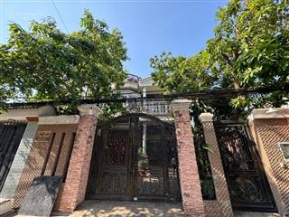 Chỉ hơn 90tr/m2 biệt thự sân vườn tuyệt đẹp bình trưng tây q2 bán gấp giá rẻ !