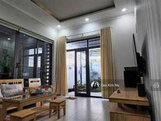 Cần bán nhà 3 tầng  ngang 5.1m  đường nguyễn kiệm  hẻm xe hơi  7.2 còn tỷ thương lượng