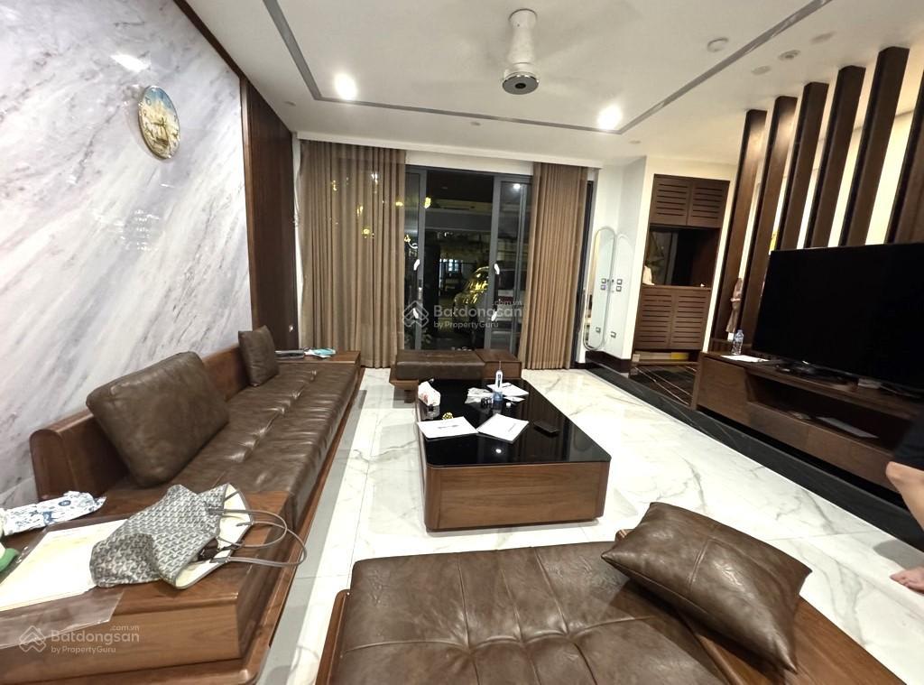 Chủ cần bán gấp nhà đào tấn  69m2  5.8m mặt tiền  giá 20.8 tỷ  thửa vuông  gần phố ô tô tránh