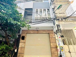 Bán nhà phân lô ô tô tránh phố nguyễn công hoan  40m2  3.7m mặt tiền  16.2 tỷ gần hồ ngọc khánh