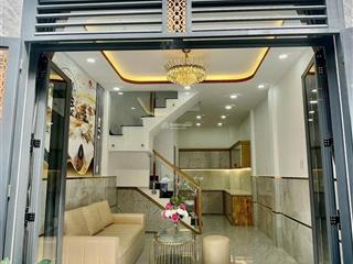 Còn 1 căn nhà gần chợ bà hom dt 27m2/ 2ty3,shr, hẻm 3 gác, có sân thượng, 2pn,2wc,kiên cố, còn bớt