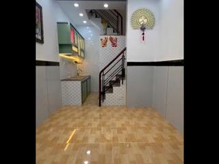 Bán nhà ở chiến lược, bình trị đông, bình tân, dt 24m2, 2 lầu ,3pn, bàn giao sổ gốc , giá 2ty2,tl