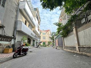 Nhà đẹp 63m2 cạnh làng việt kiều châu âu, ô tô đỗ cửa 12 tỷ