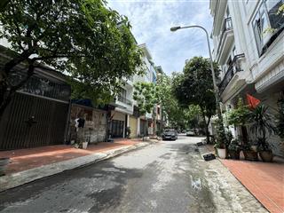 Đấu giá ngõ cổng, 50m2, ô tô tránh, vỉa hè, kinh doanh