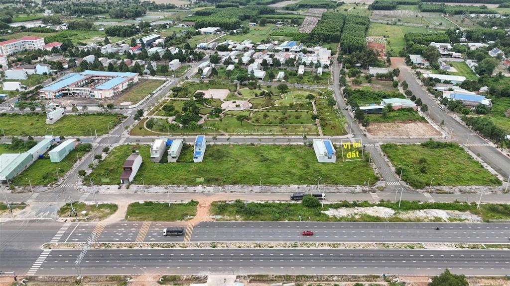 Bán lô góc tái định cư long thọ tiện ích đầy đủ gần hud, 9x25m, giá 6tỷ