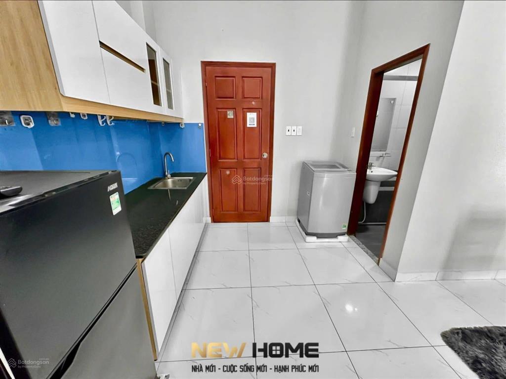 Cho thuê căn 1 phòng ngủ ban công/cs 40m2 thang máy trần quang diệu quận 3