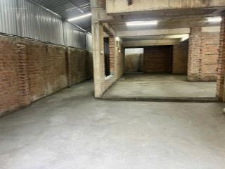 Cần cho thuê biệt thự diện tích 130m2, mặt tiền 9m, đường trước nhà 2 xe tải tránh nhau, hướng đn
