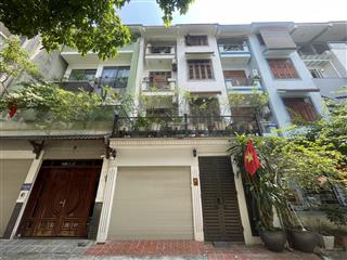 Khúc thừa dụ 110m x 5 tầng , mt 6m  ô tô tránh  vỉa hè  kinh doanh  giá 46.5 tỷ