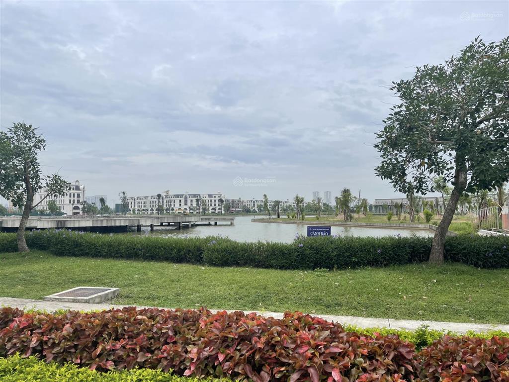 Bán nhà mặt phố khuất duy tiếndt 200m,mt 30mvỉa hè 7m oto tránh kd sầm uất  giá 67,5 tỷ