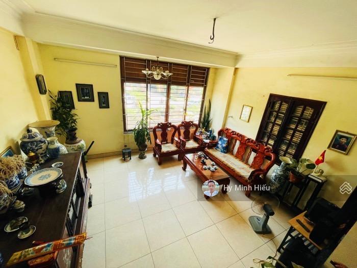 Nguyễn văn huyên  70m x mt 8m  ngõ thông  ôtô tránh  kinh doanh  ở sướng  giá 25.9 tỷ