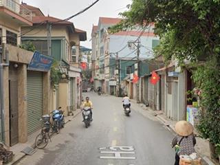Nhà và đất cực đẹp mặt đường liên xã qua ninh hiệp