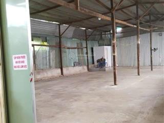 Cho thuê kho bãi q7 dt 400m2 đủ tiện ích điện, nước, wc