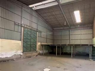 Cho thuê nhà kho quận 7 dt 600m vách tường xây kiên cố.