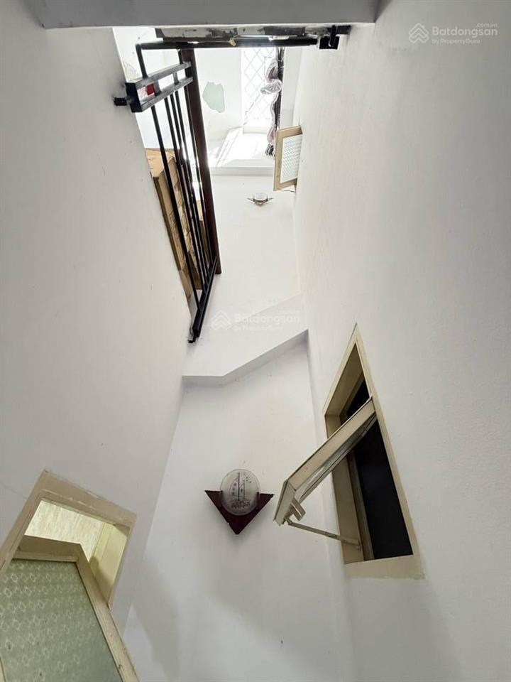 Nhà mới nguyên căn hẻm 281 lê văn sỹ 5x20m 22tr, 1 trệt 3 lầu. trống suốt hxh phù hợp ở kd đa ngành