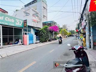 Ngộp gấp bán, hơn 6 tỷ 105m2 (5.7x18m)  oto ngủ trong nhà  3pn 2wc. chủ thiện chí bán