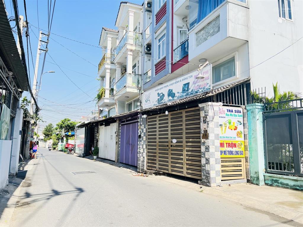 Bán chdv 3 tầng hẻm thông xe hơi 103.2m2 (4.5x22) thu nhập 35 triệu/tháng (hơn 5%)