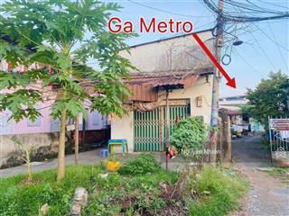 Nhỉnh 30tr/m2 kêu gọi đầu tư  218m2  sát ga metro  hxh  9 phòng trọ  giá chỉ 7,8 tỷ.