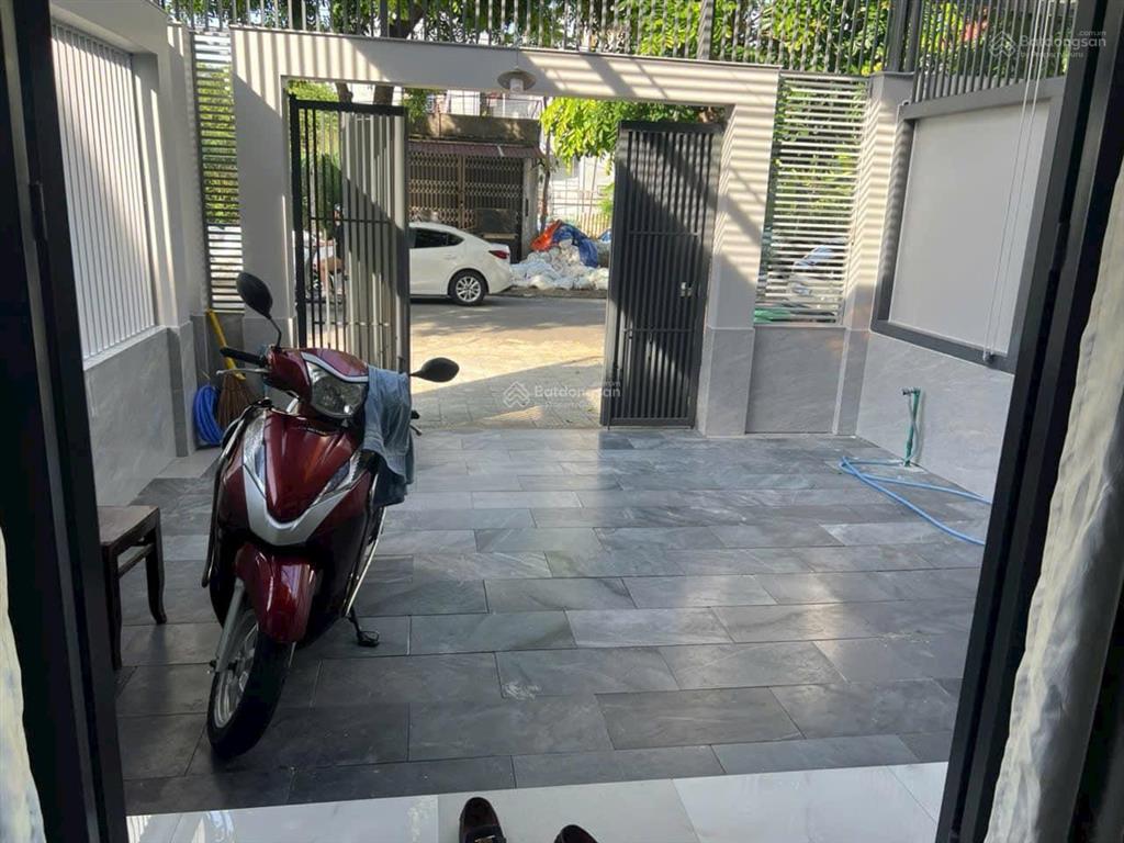 Bán nhà 2 tầng đường 7m5, đông bắc, nam việt á gđ1