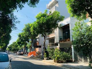 Bán đất lê văn thủ  105m2, đường thô g, nam việt á gđ1