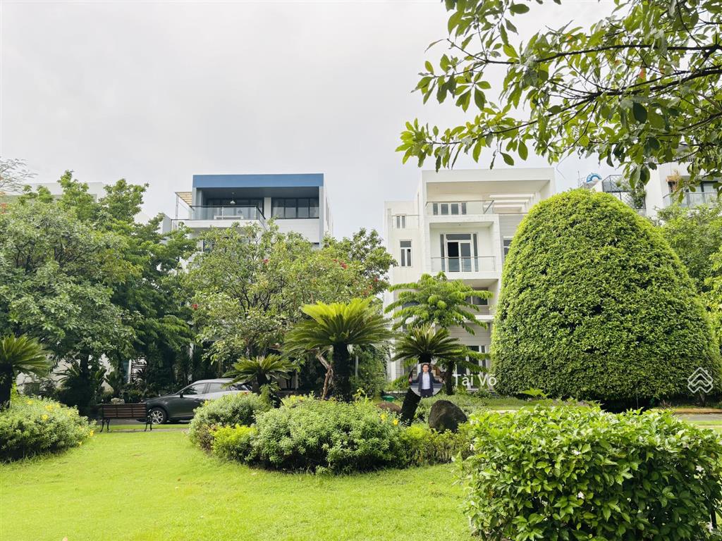 Cập nhật full 33 căn villa park, hot bt full nt 170m2  125tr/m2