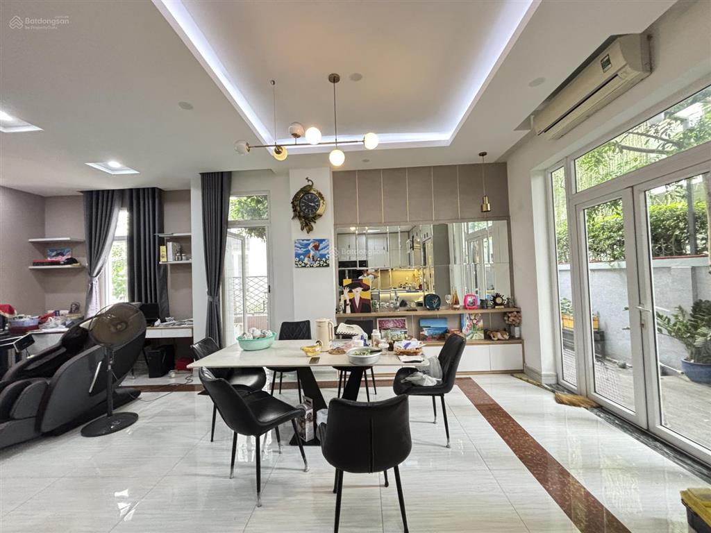 Cập nhật full 33 căn villa park, hot bt full nt 170m2  125tr/m2