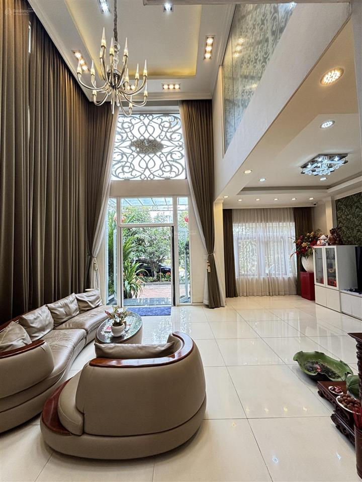 Cập nhật full 33 căn villa park, hot bt full nt 170m2  125tr/m2