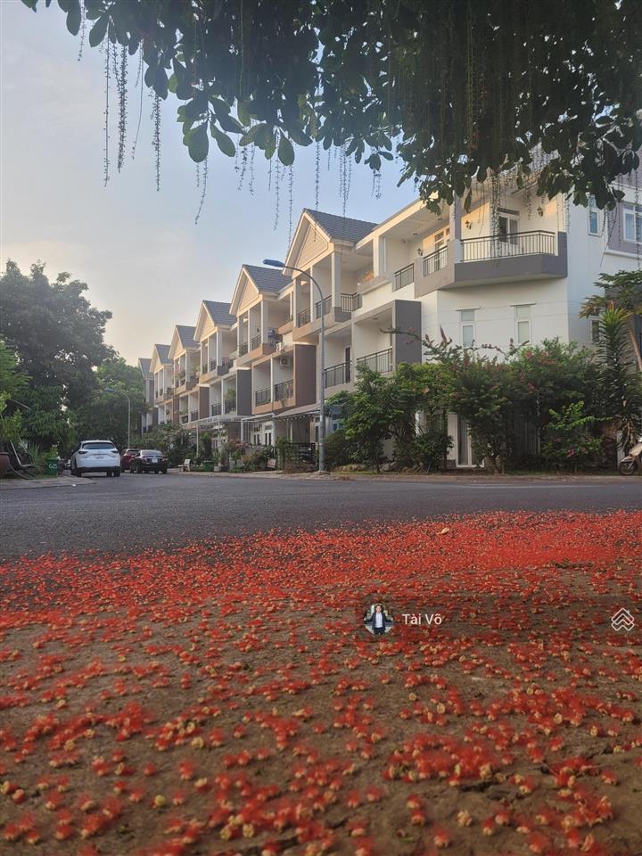 Nhà phố park riverside giá rẻ nhất 9.7t