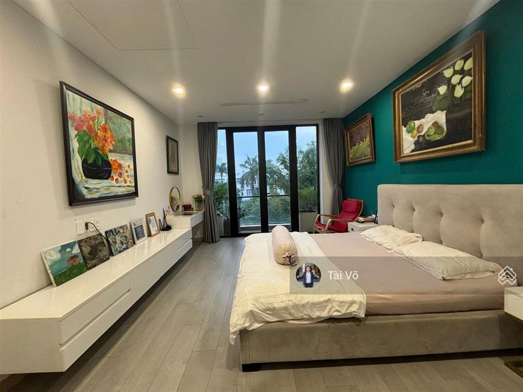 Á khôi villa park, công viên trước, sau nhà 43 tỷ, thêm 160m2 vườn