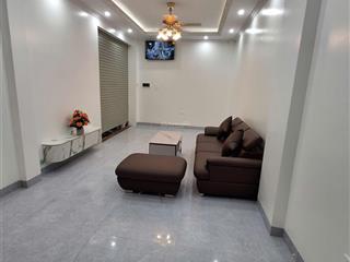 Tôi chính chủ bán nhà 6 tầng,có thang máy. nhà đầu ngõ 181,trần phú,văn quán,hà đông.