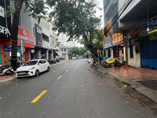 Bán nhà cấp 4 ngang 8.3m vuông vắn mặt tiền đường bạch đằng khu bàn cờ trung tâm nha trang
