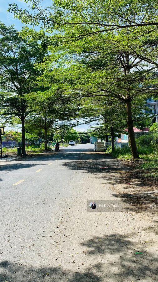 Cần bán đất góc 2 mặt tiền vị trí đẹp giá tốt dự án thời báo kinh tế, phường long trường, tp. hcm