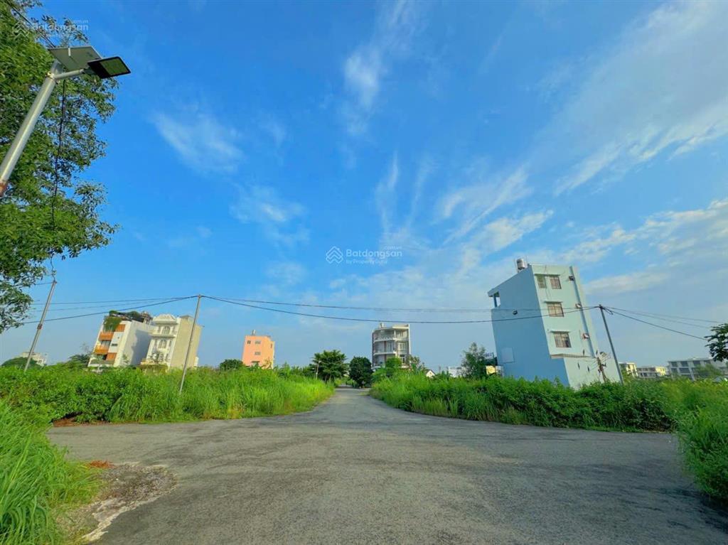 Đất nền biệt thự 240m2 thuộc dự án sở văn hóa, quận 9 bán nhanh giá tốt nhất khu vực chỉ 60tr/m2