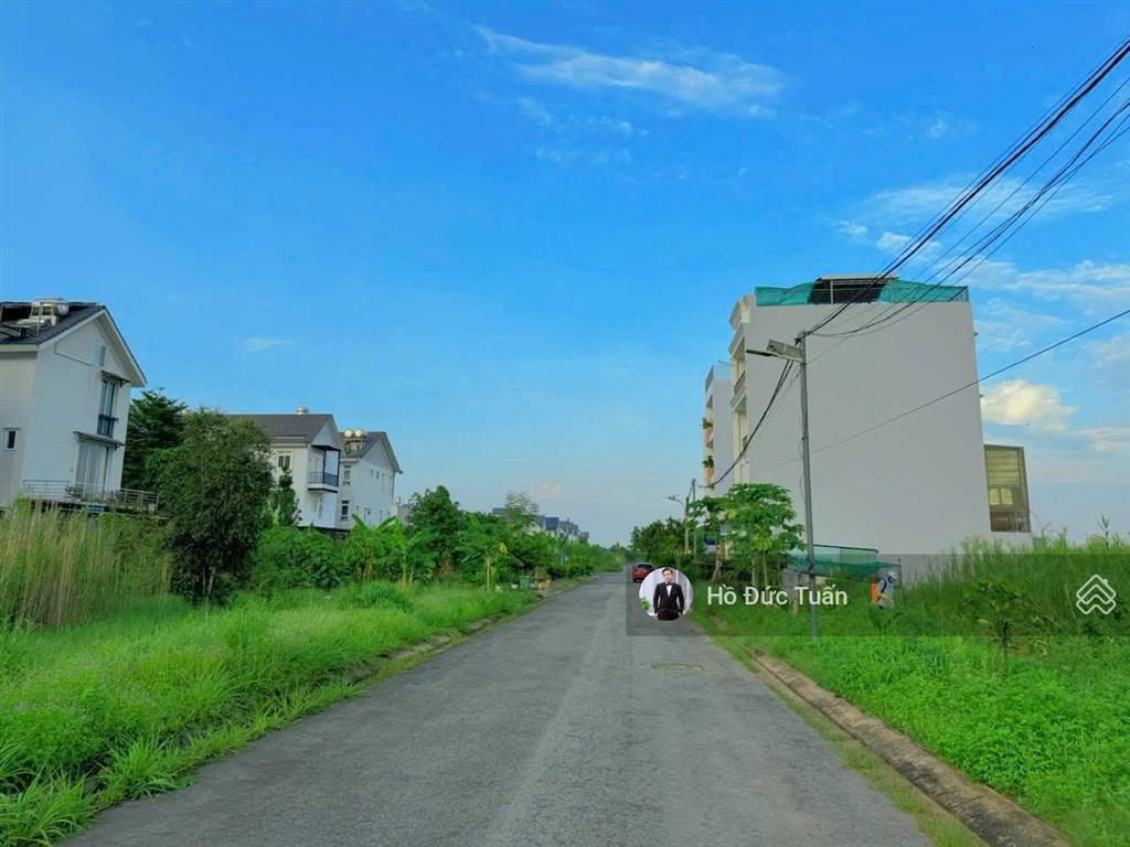 Chủ gửi bán nền đất 85m2 vị trí đẹp dự án sở văn hóa, phú hữu, quận 9 cũ trục đường 20m giá tốt