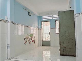Bán nhà đường minh phụng btct trệt,2 lầu sân thượng p2 quận 11